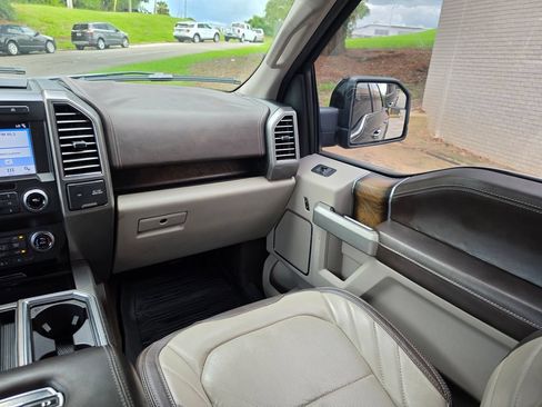 Used 2019 Ford F150 Limited AWD/4WD image 17