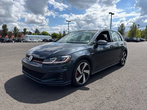 Used 2019 Volkswagen GTI SE FWD image 3