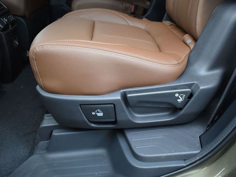 Certified 2023 Subaru Ascent Touring image 24