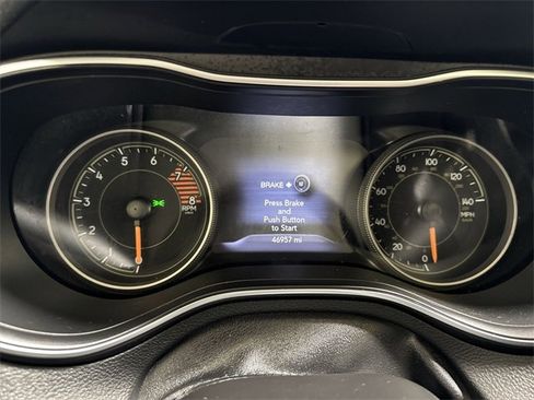 Used 2021 Jeep Cherokee Latitude Lux w/ Sun & Sound Group image 16