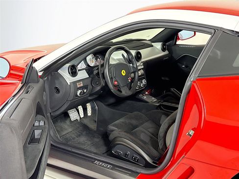 Used 2011 Ferrari 599 GTB Fiorano image 12