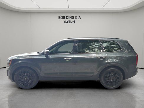 Used 2022 Kia Telluride SX w/ SX Prestige Package AWD/4WD image 2