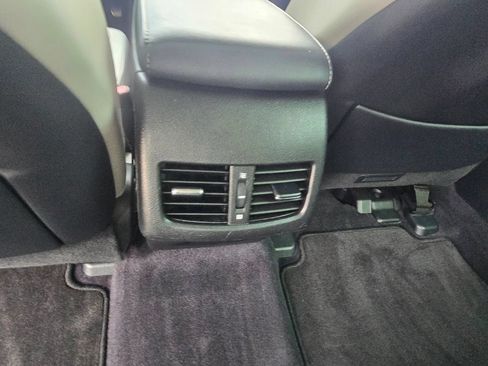 Used 2014 Lexus ES 300h w/ Luxury Package w/Bamboo Trim FWD image 10