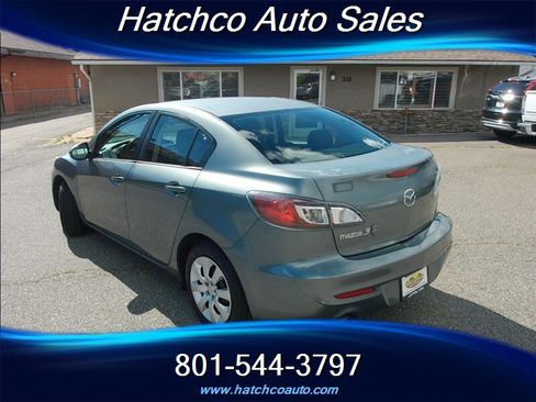 Used 2013 MAZDA MAZDA3 i Sport image 3