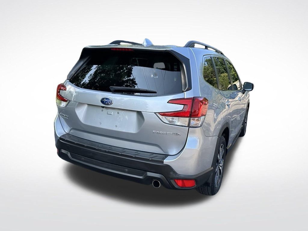 Used 2021 Subaru Forester Limited AWD/4WD image 6