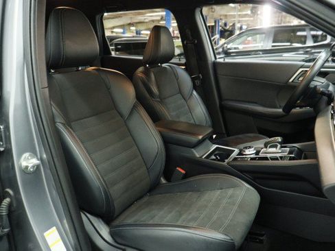 Used 2024 Mitsubishi Outlander SE FWD image 23