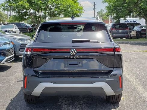 New 2026 Volkswagen Tiguan SE AWD/4WD image 4