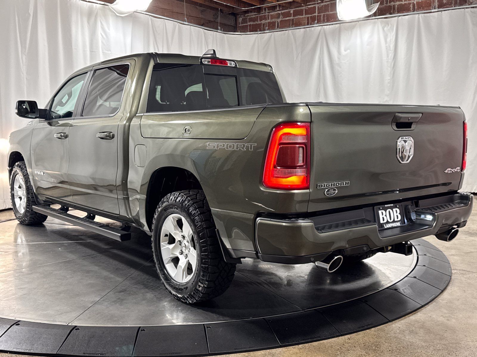 Used 2020 RAM 1500 Big Horn AWD/4WD image 9