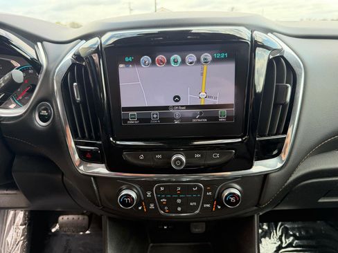 Used 2019 Chevrolet Traverse LT w/ LT Premium Package image 34