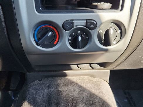 Used 2011 GMC Canyon SLE image 38