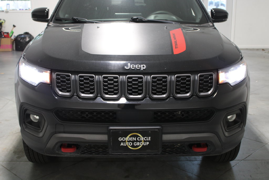 Used 2024 Jeep Compass Trailhawk AWD/4WD image 46