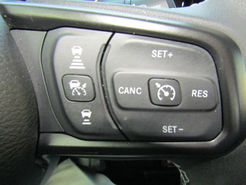 Used 2025 Jeep Gladiator Rubicon w/ Convenience Group image 25