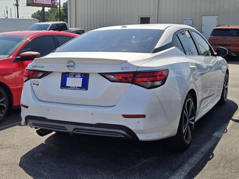 Used 2021 Nissan Sentra SR w/ SR Premium Package FWD image 6