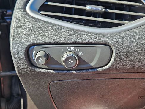 Used 2023 Chevrolet Malibu LT image 25