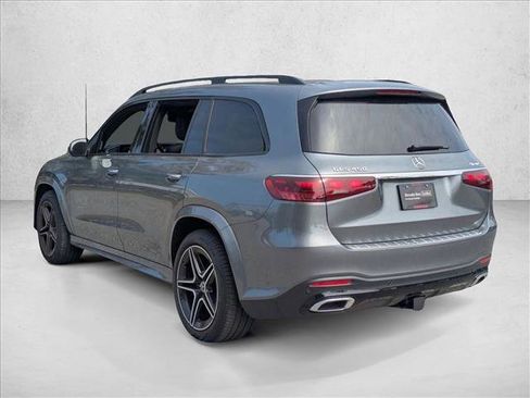 Used 2024 Mercedes-Benz GLS 450 4MATIC image 5