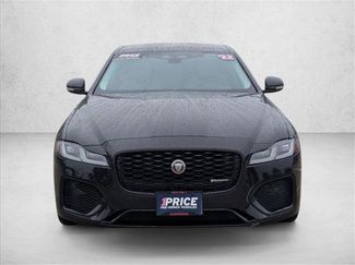 Used 2022 Jaguar XF R-Dynamic SE video 2
