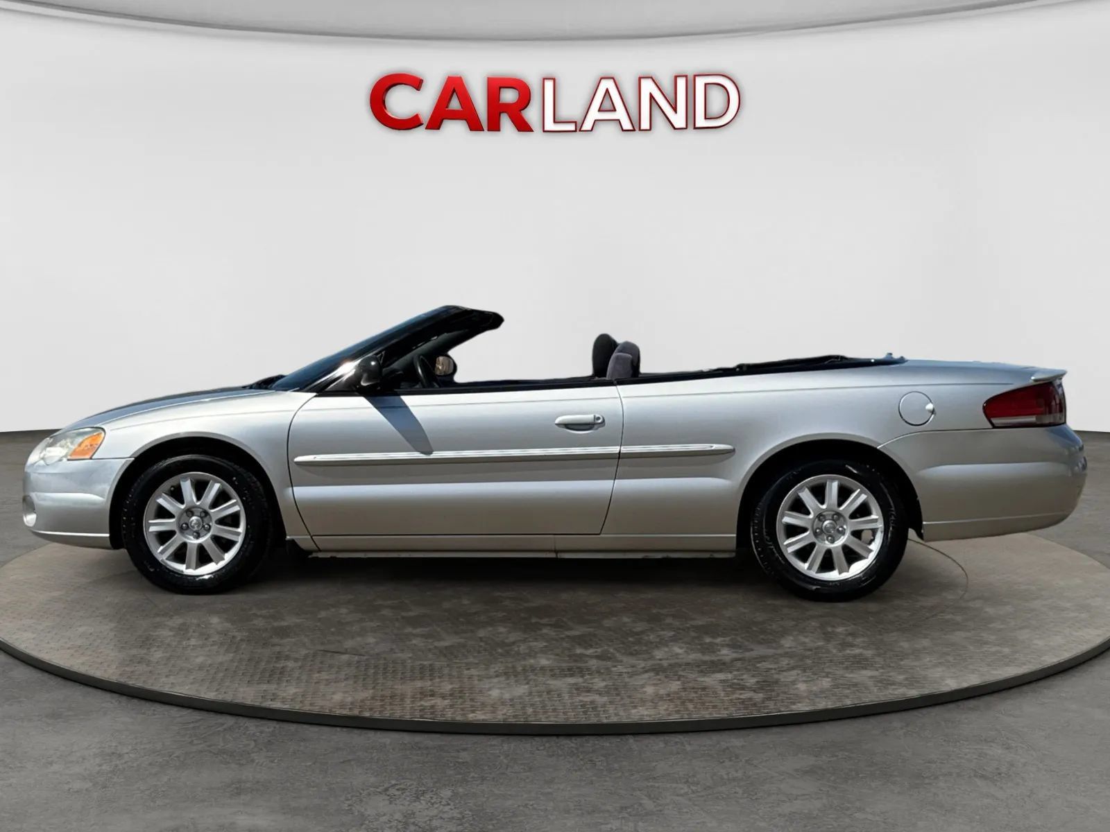 Used 2006 Chrysler Sebring GTC FWD image 2