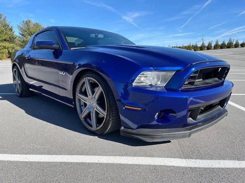 Used 2013 Ford Mustang GT Premium w/ Comfort Pkg image 30