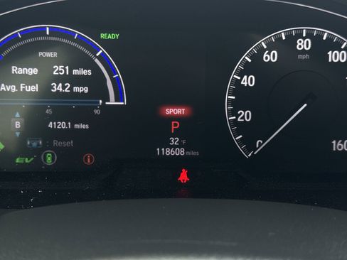 Used 2019 Honda Accord Touring image 12