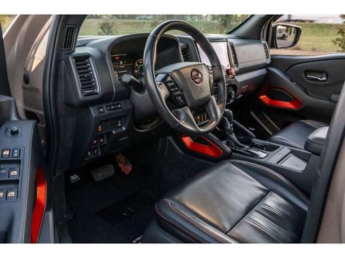 Used 2023 Nissan Frontier PRO-4X w/ Pro-4X Premium Package image 10