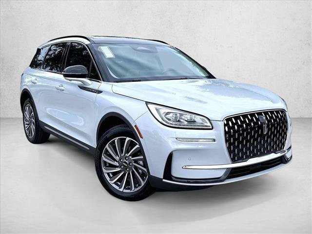 Used 2025 Lincoln Corsair Reserve FWD image 11
