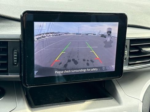 Used 2021 Ford Explorer XLT w/ Equipment Group 202A image 30