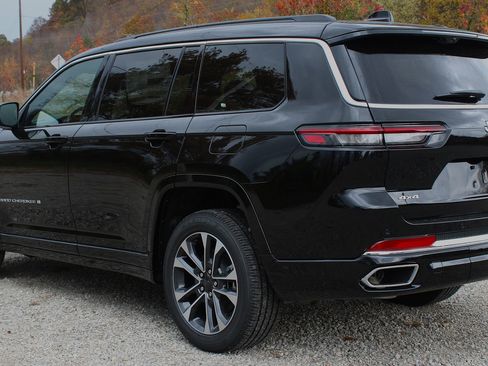 New 2025 Jeep Grand Cherokee L Overland image 7