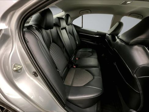 Used 2020 Toyota Camry SE AWD/4WD image 25