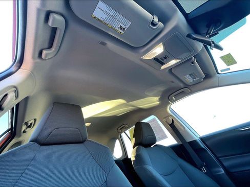 Used 2025 Toyota RAV4 LE image 18