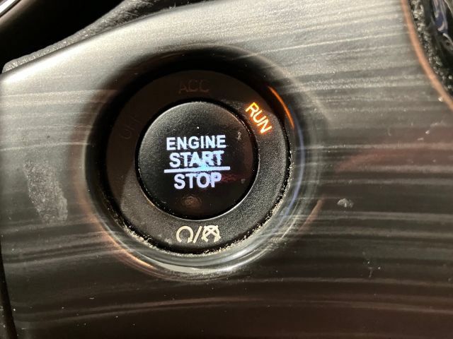 Used 2020 Jeep Grand Cherokee Altitude AWD/4WD image 26