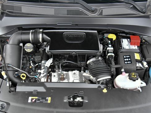 Used 2023 Jeep Compass Sport image 47