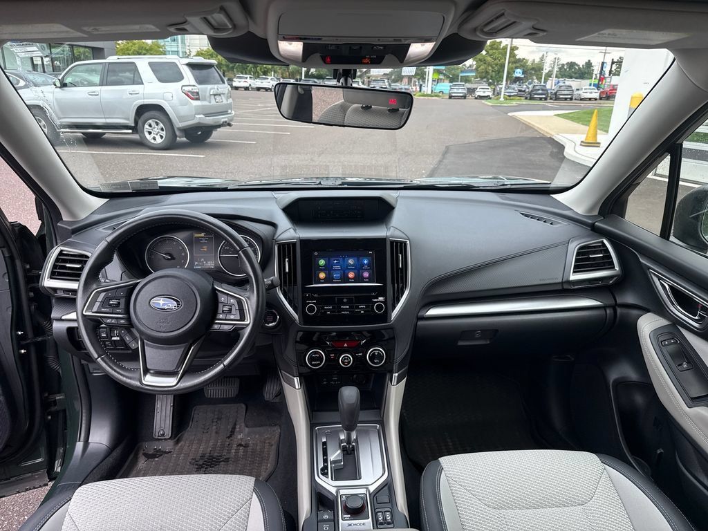 Used 2023 Subaru Forester Premium AWD/4WD image 11