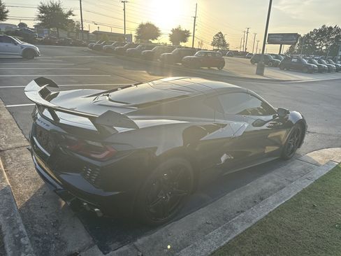 Used 2020 Chevrolet Corvette Stingray Coupe w/ 1LT RWD image 10