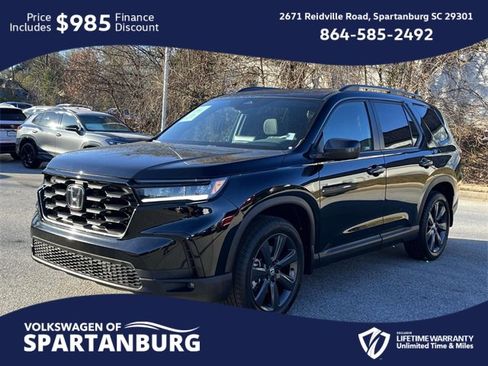 Used 2025 Honda Pilot Sport image 7