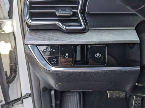 Certified 2023 Kia Sportage X-Pro AWD/4WD image 29