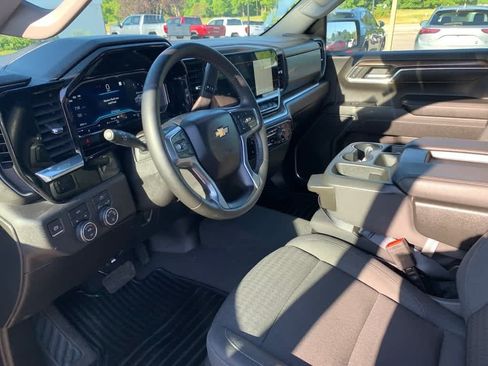 Certified 2023 Chevrolet Silverado 1500 LT AWD/4WD image 19