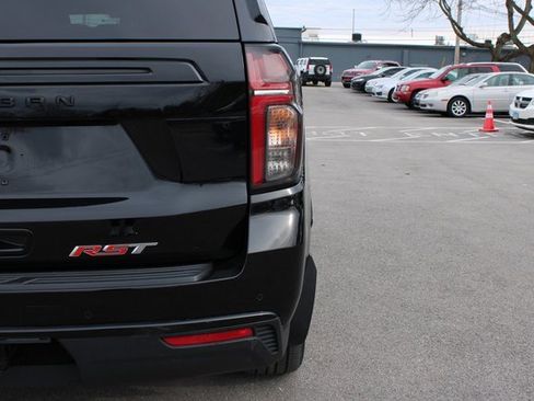 Used 2024 Chevrolet Suburban RST w/ Luxury Package image 44