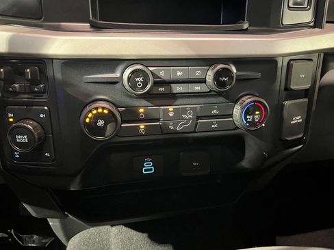 Used 2023 Ford F350 XLT w/ FX4 Off-Road Package image 30