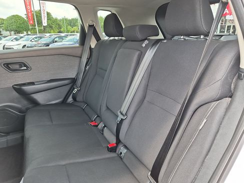 Used 2023 Nissan Rogue S AWD/4WD image 27