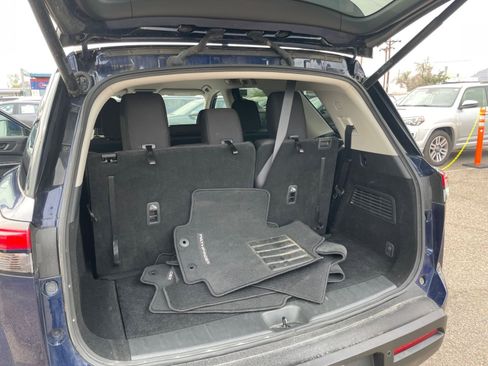 Used 2025 Nissan Pathfinder SV image 33