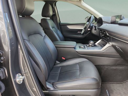 Used 2024 MAZDA CX-90 3.3 Turbo w/ Preferred Plus image 18