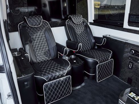 Used 2019 Mercedes-Benz Sprinter 144 image 79