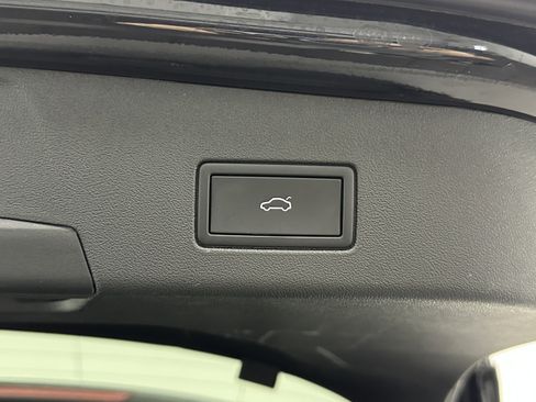 Used 2024 Volkswagen ID.4 S image 28