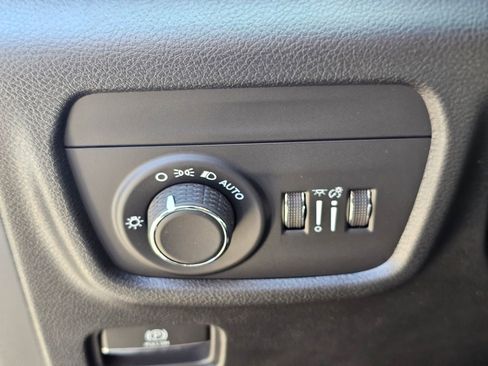 New 2026 Jeep Grand Cherokee Altitude RWD image 16