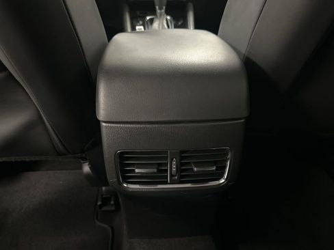 Used 2019 MAZDA CX-5 Touring image 18