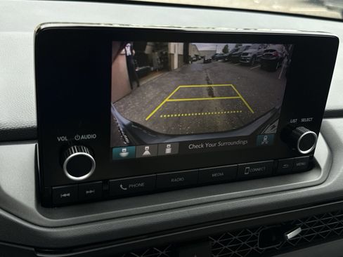 Used 2025 Honda Accord SE image 18