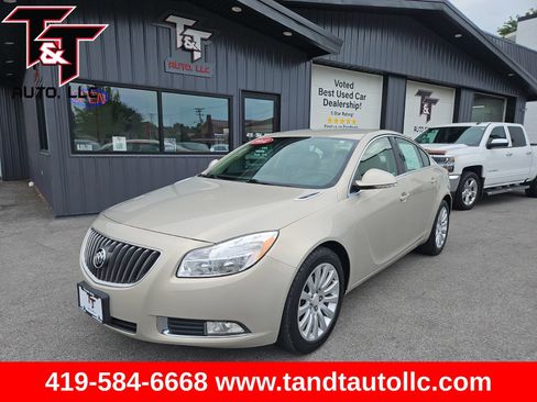 Used 2012 Buick Regal Leather FWD image 1