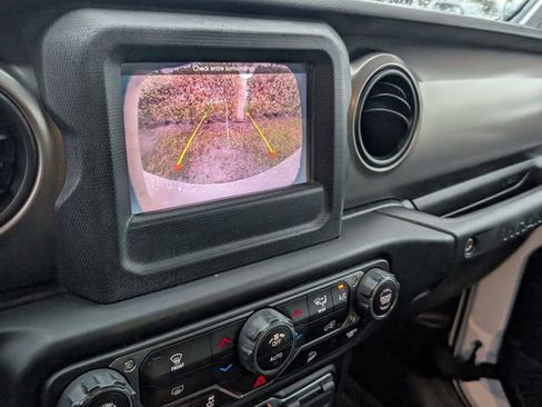 Used 2019 Jeep Wrangler Unlimited Sport S image 19