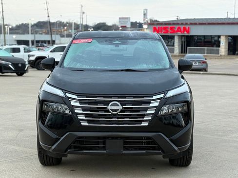 Certified 2024 Nissan Rogue SV image 5