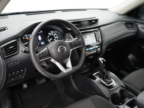 Used 2020 Nissan Rogue SV AWD/4WD image 14